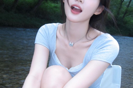 内娱清纯女星偷闯日本拍艳情片被网友当场撞破