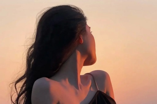 宣布结婚透露控逼迫被报警4月不过半娱乐圈又出事了！